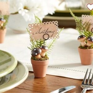 EASTER NWT PB Mushroom Place Card Holder Set Of 4